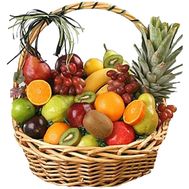 Велика корзина фруктів