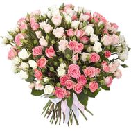 Large bouquet of bush roses