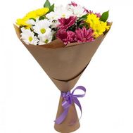 Небольшой букет хризантем