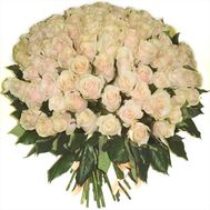 101 cream-colored roses