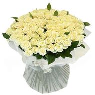 Bouquet of white roses