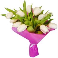 Bouquet of white tulips