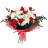 Букет из роз и хризантем