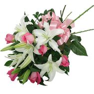 Букет із троянд і лілії
