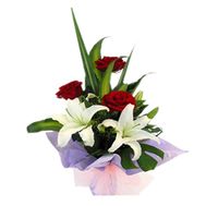 Букет із троянд і лілій