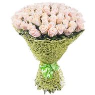 Букет кремовых роз