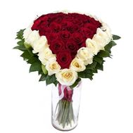 Букет сердце из роз