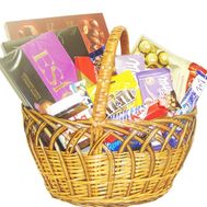 Корзина сладостей