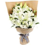 Необычный букет лилий