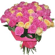 Розово-кремовый букет роз