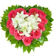 Серце з квітів