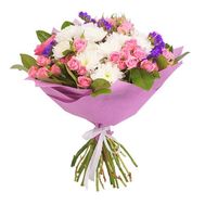 Букет із кущових троянд і хризантем