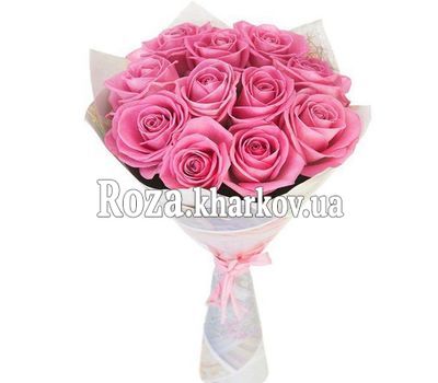 11 рожевих троянд у папері