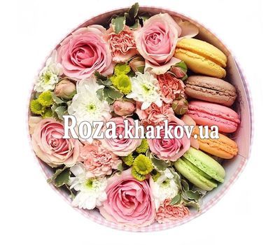 Цветы и макарунс