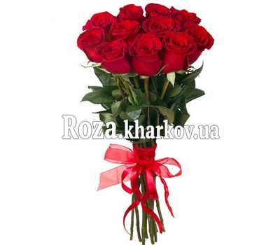 Красные импортные розы в букете