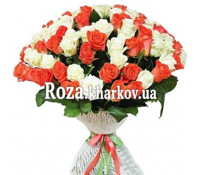 Креативный букет из 101 розы