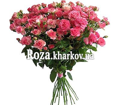 Милые розовые кустовые розы