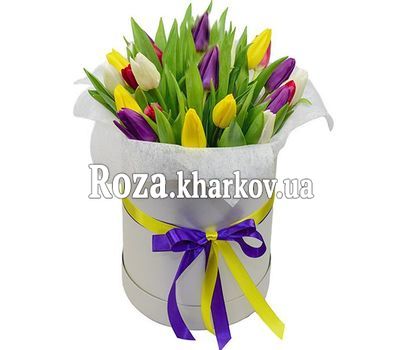 Тюльпаны в коробке
