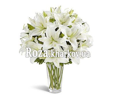 Букет белоснежных лилий
