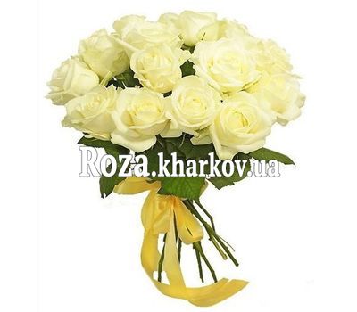 Bouquet of white roses
