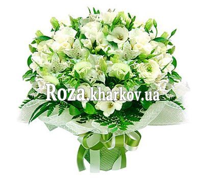 Букет из альстромерий и роз