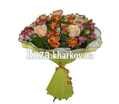 Букет из роз и альстромерий