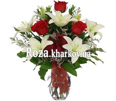 Букет из роз и лилий
