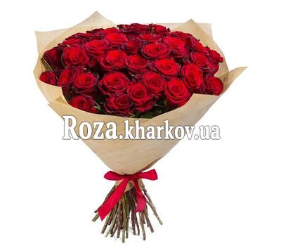 Bouquet of red roses