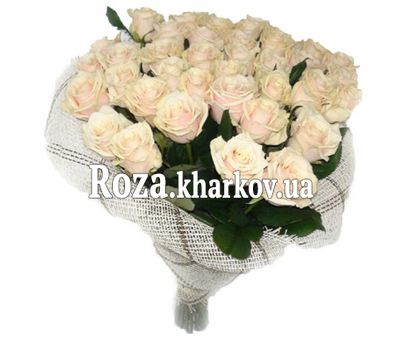 Букет кремовых роз