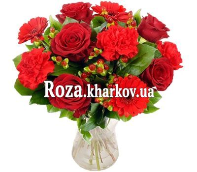 Букет роз и гвоздик