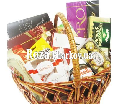 Корзина сладостей