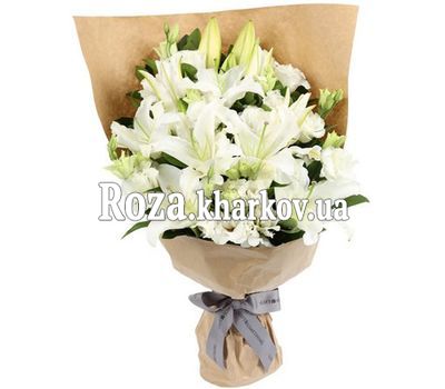Необычный букет лилий