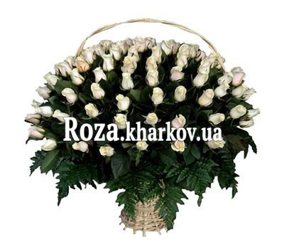 Огромная корзина роз