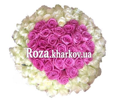 Сердце из 101 розы